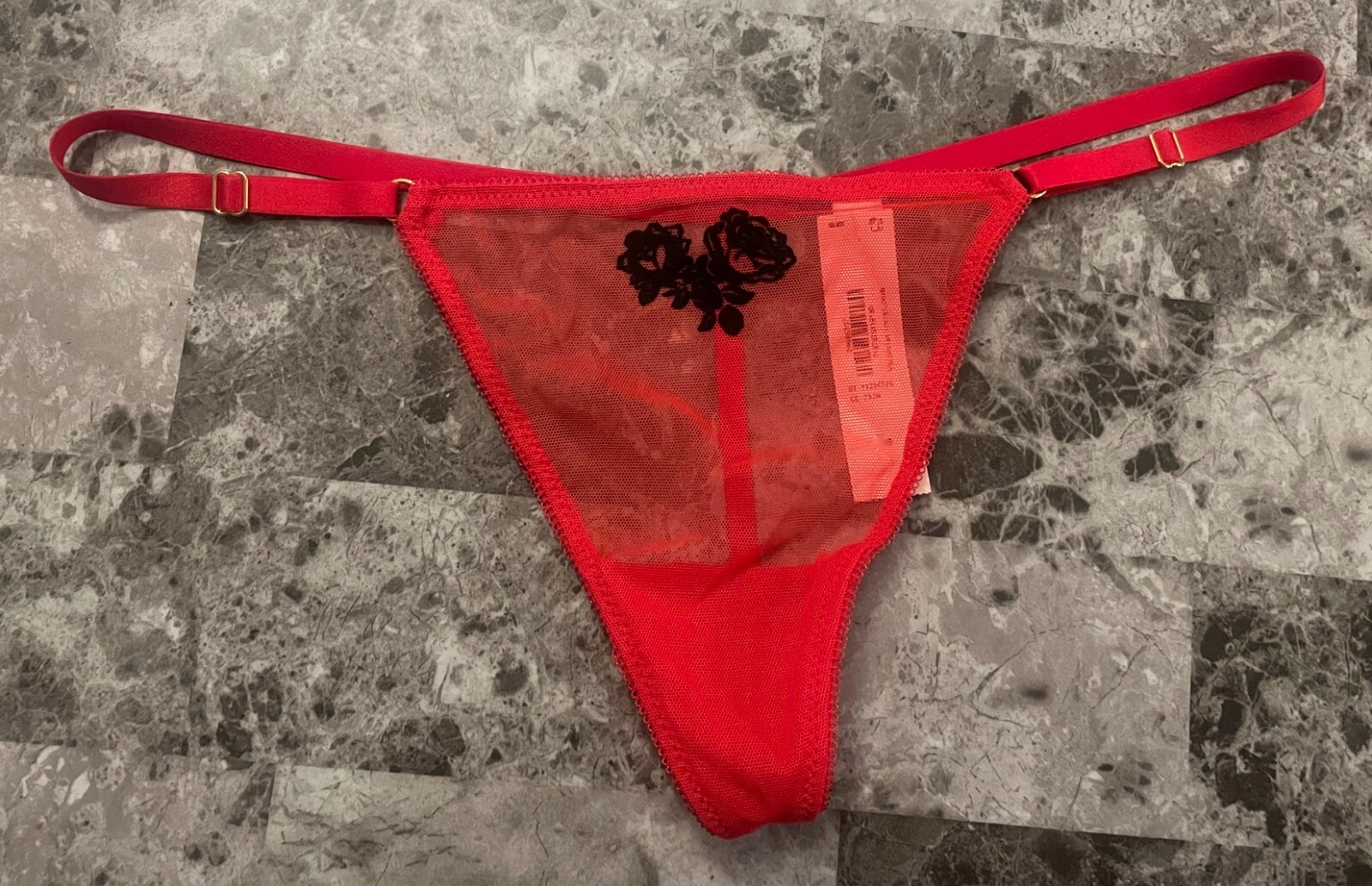 NWT VICTORIA’S SECRET L RED BLACK VELVET ROSE MESH ADJUSTABLE V STRING PANTIES