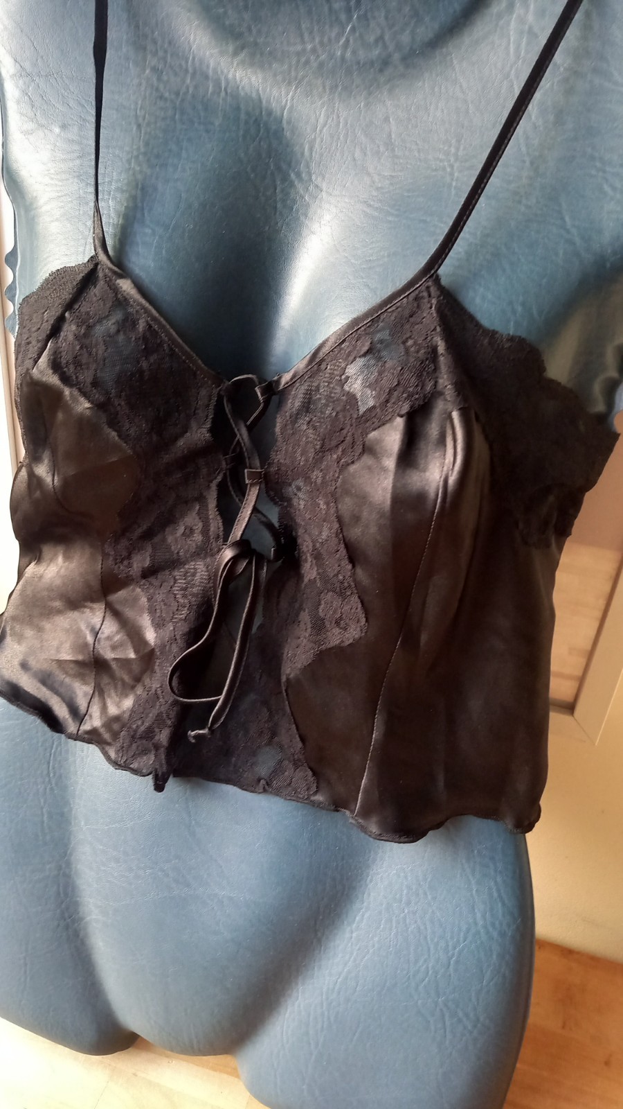 Black Satin Silk Like Camisole Front Tie Thin Straps Lingerie Cami size10-12 NEW