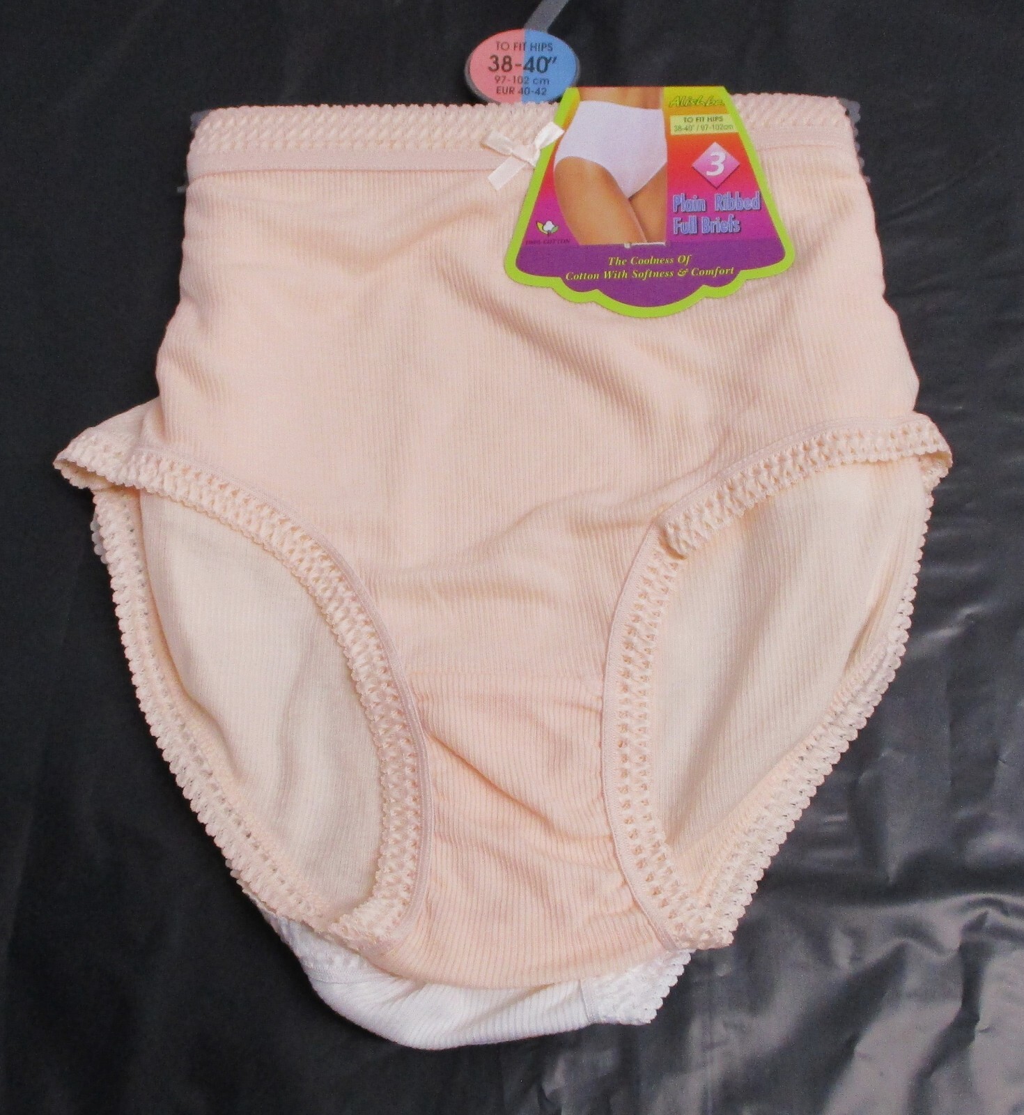 Ladies 3 Pack 100% Ribbed Cotton Full Briefs Sizes :38-40″,42-44″,46-48″,50-52″