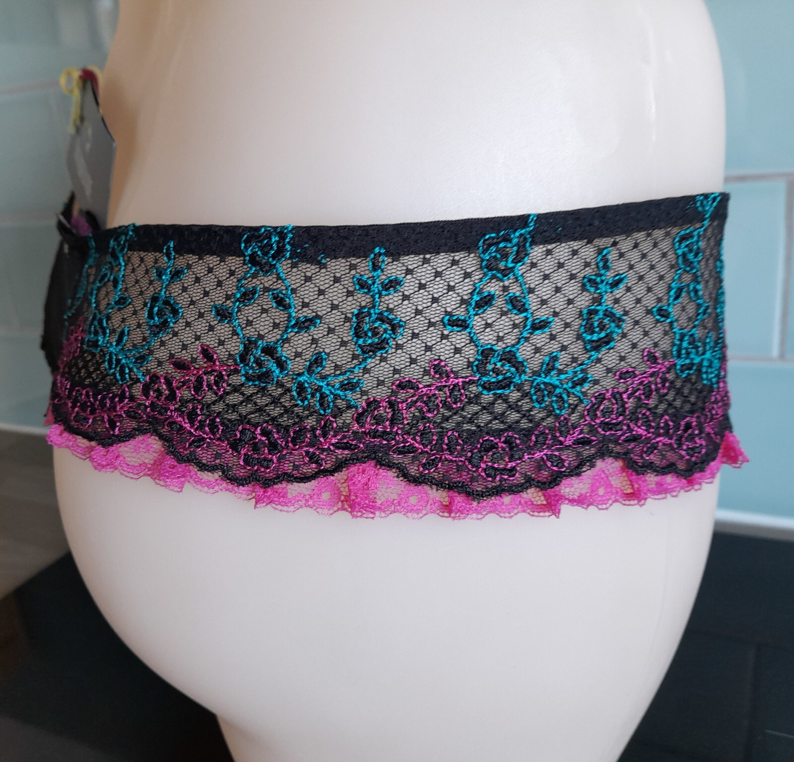 Masquerade by Panache Showtime CARNIVAL Black/Pink Hipster Thongs