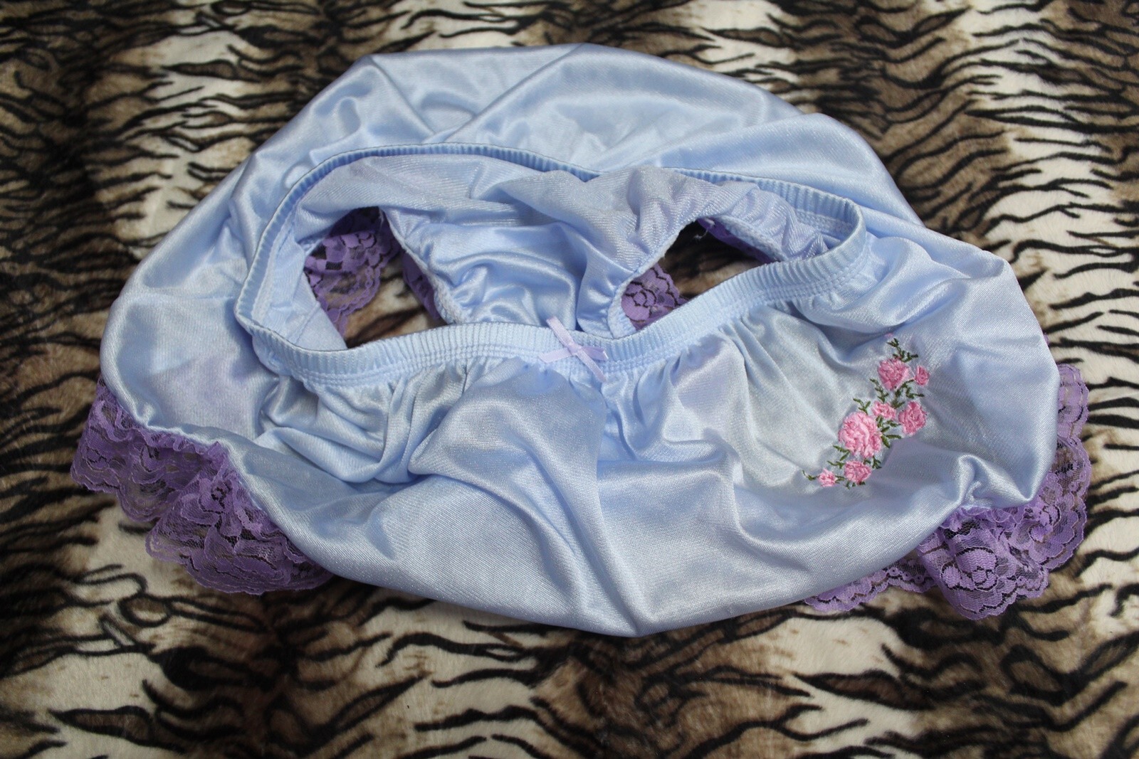 #226 2XL/ElasticW.24-42″ Vintage Style Purple Nylon Full Brief + White Half Slip