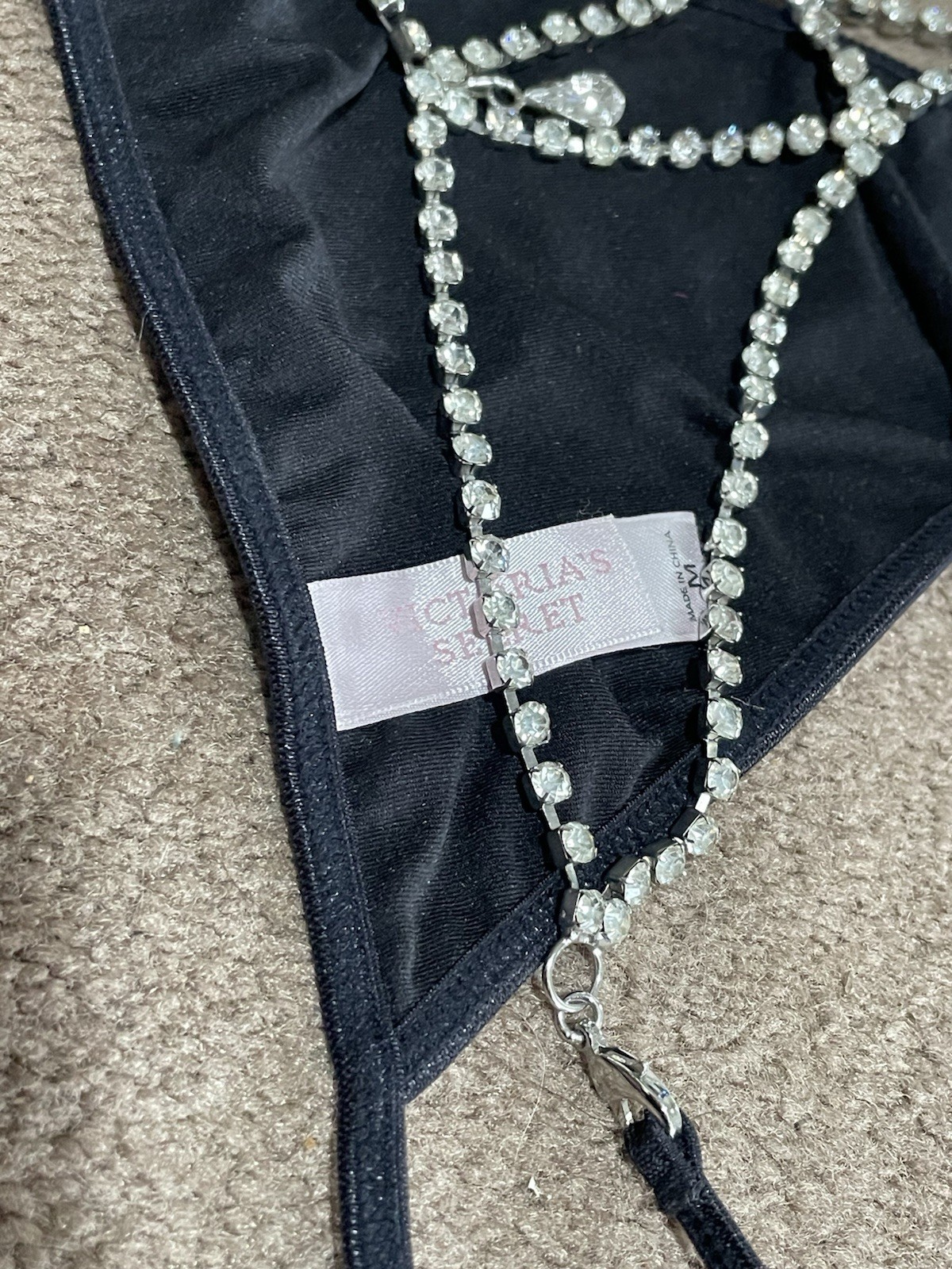 Victoria Secret Thong Atelier Crystal V string Diamond Rhinestone Chain Panty M