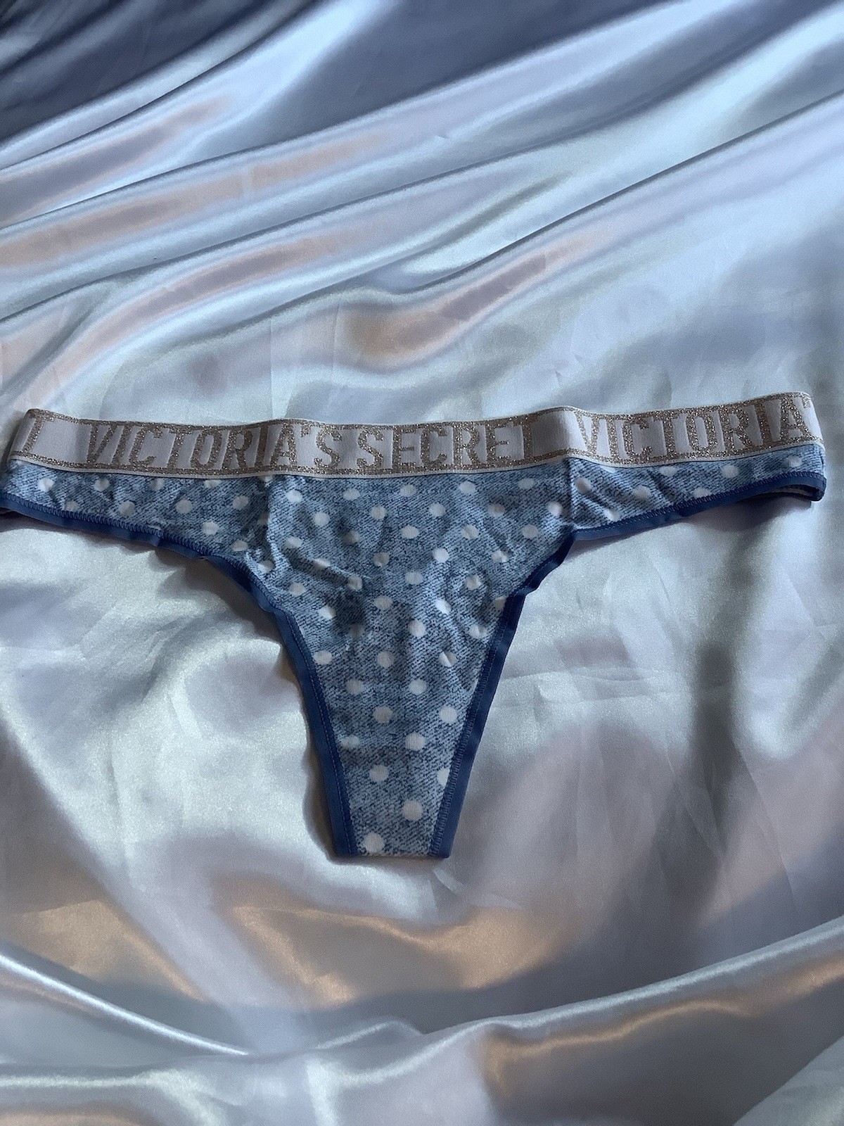 Victoria’s Secret PINK Women’s Thong Panties Blue Polka Dot Gold Glitter 1pk L