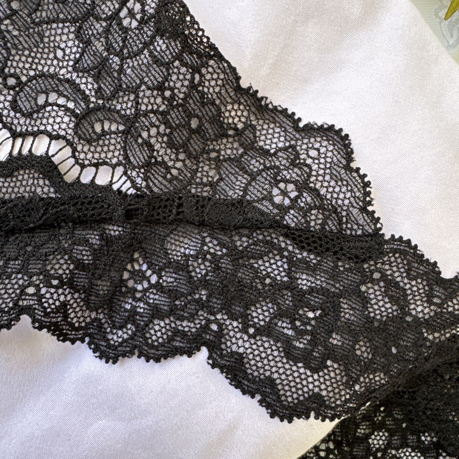 VICTORIA’S SECRET L DREAM ANGELS BLACK CHEEKINI TANGA LACE SHEER PANTIES NWT
