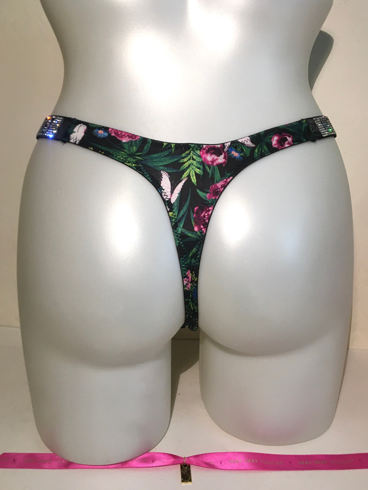 Victorias Secret SEXY HOT Bombshell Rhinestone Shine THONG Panty Panties NWT