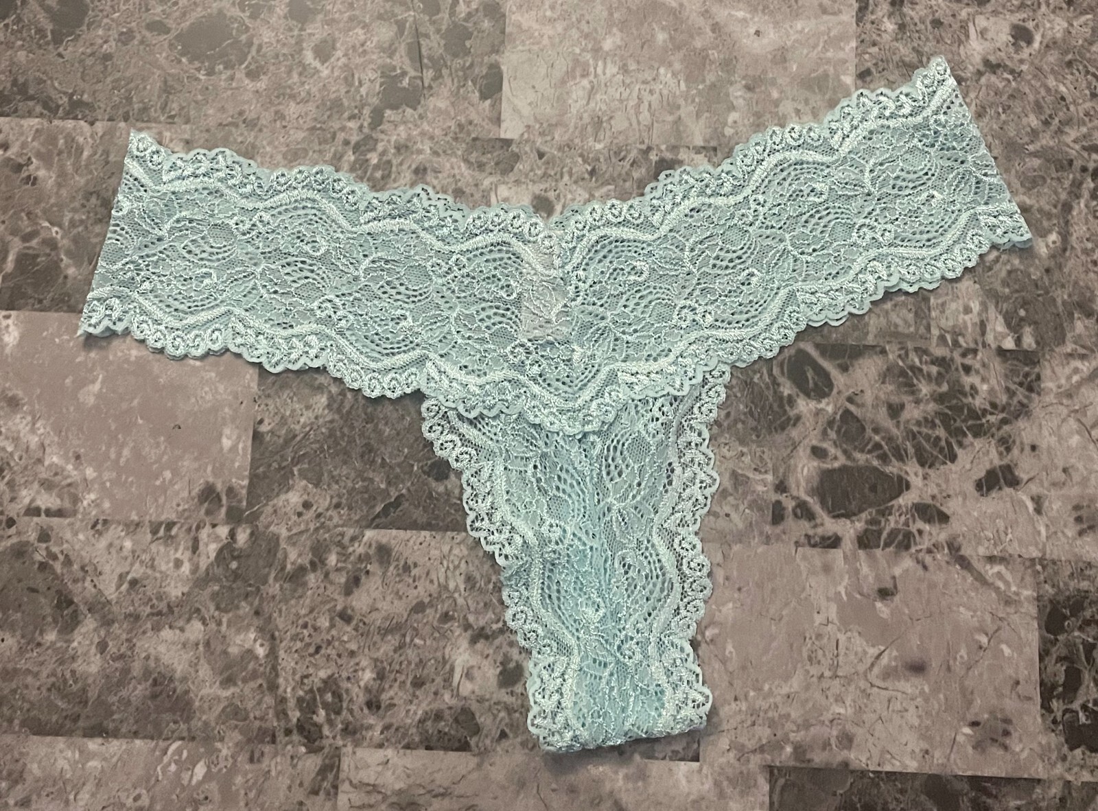 NWOT VICTORIA’S SECRET M AQUA BLUE FLORAL LACE VINTAGE RARE THONG CHEEKY PANTIES