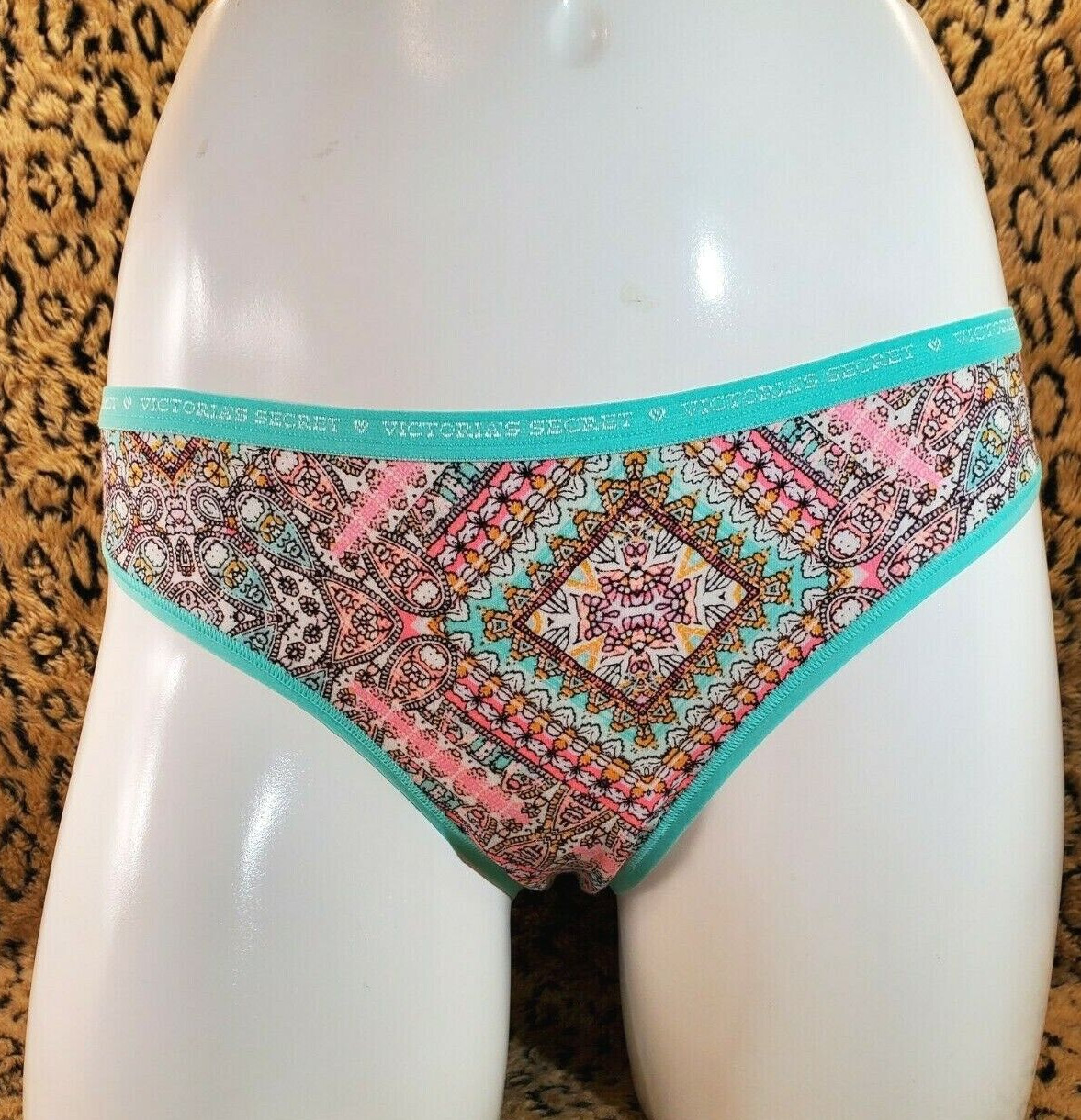 Victoria’s Secret Logo Waist Green Decorative Art HipHugger Panty XL NWT Sexy