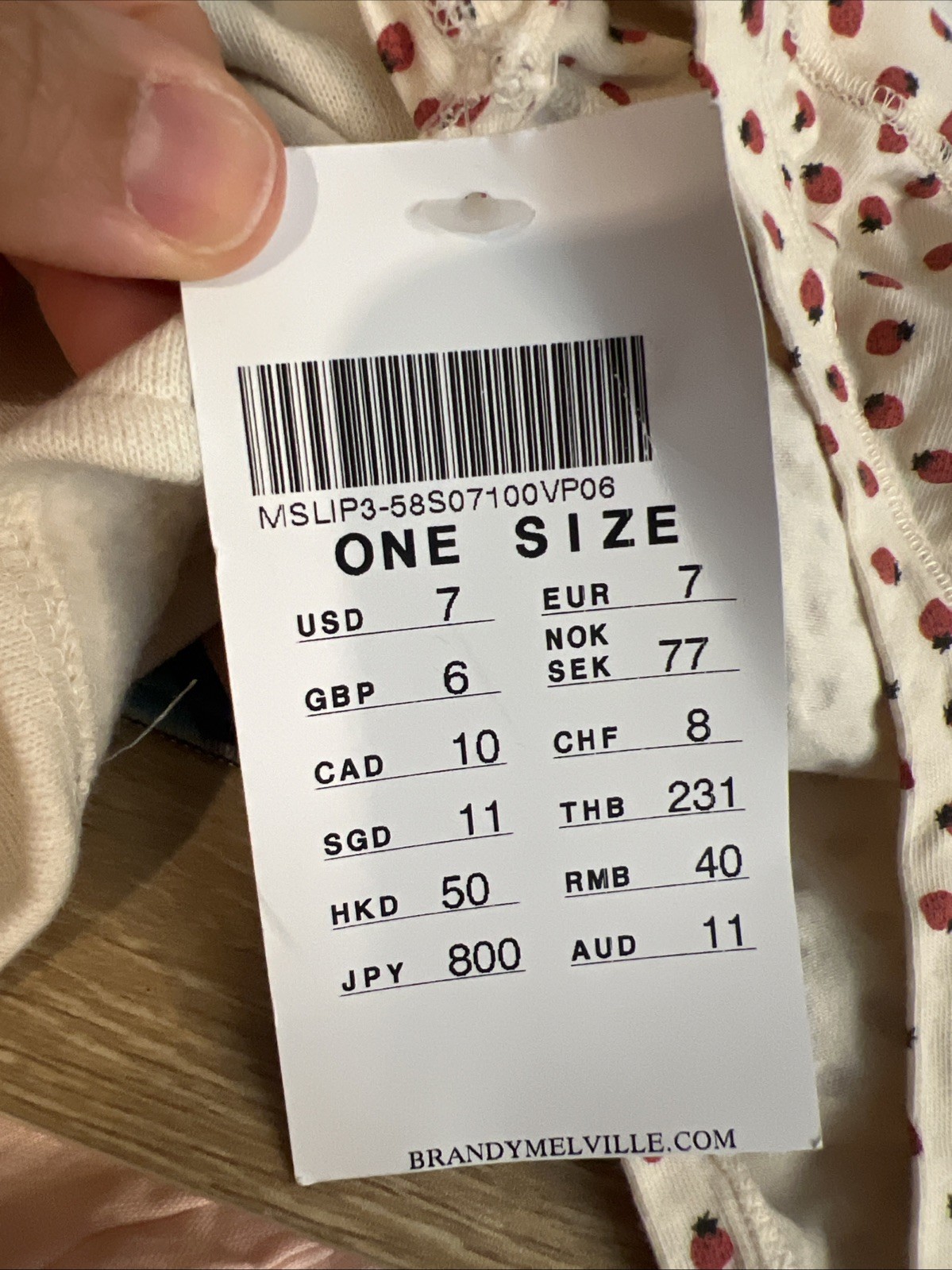 BASIC STRAWBERRY UNDERWEAR One Size