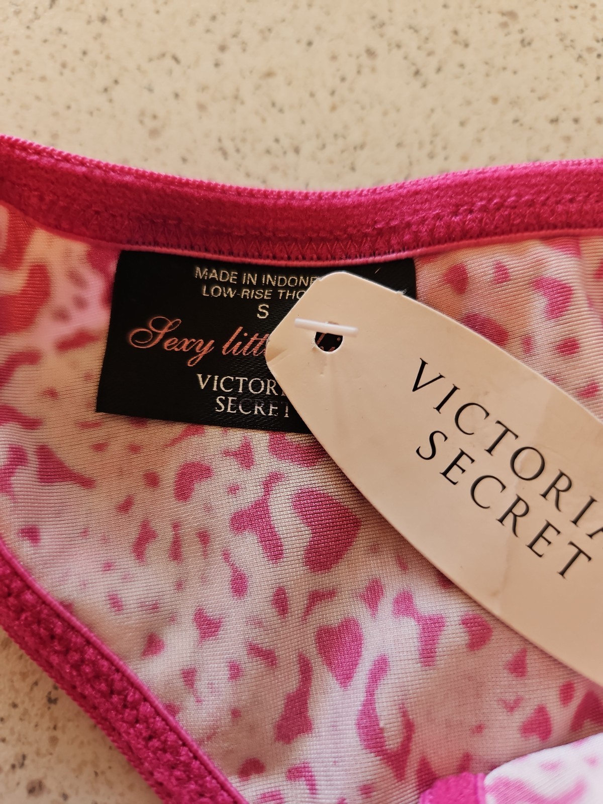 Victoria’s Secret Sexy Little Things Keyhole Low Rise Thong Panty Small Vintage