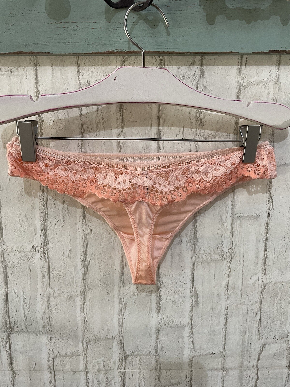 Victoria’s Secret Body By Victoria Peach Satin Crochet Peach Thong Panty S NEW