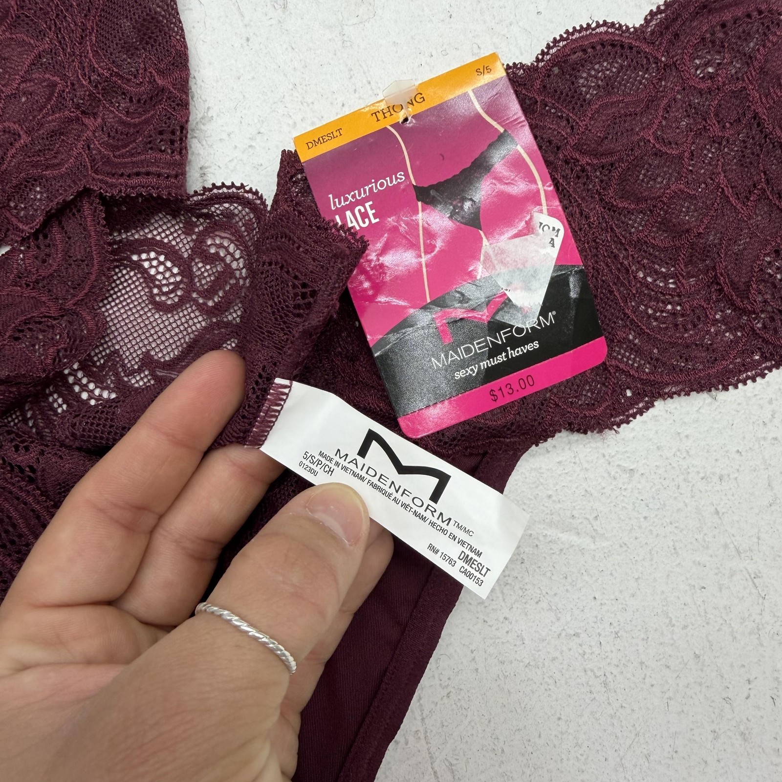 Maidenform Thong Panties Womens Small Red Lace Sheer Stretch 2 Pack Underwear