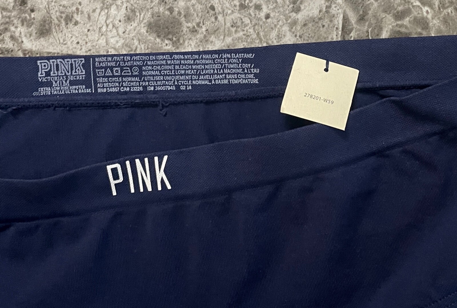 NWT VICTORIA’S SECRET PINK M NAVY BLUE WHITE LOGO SEAMLESS RARE HIPSTER PANTIES