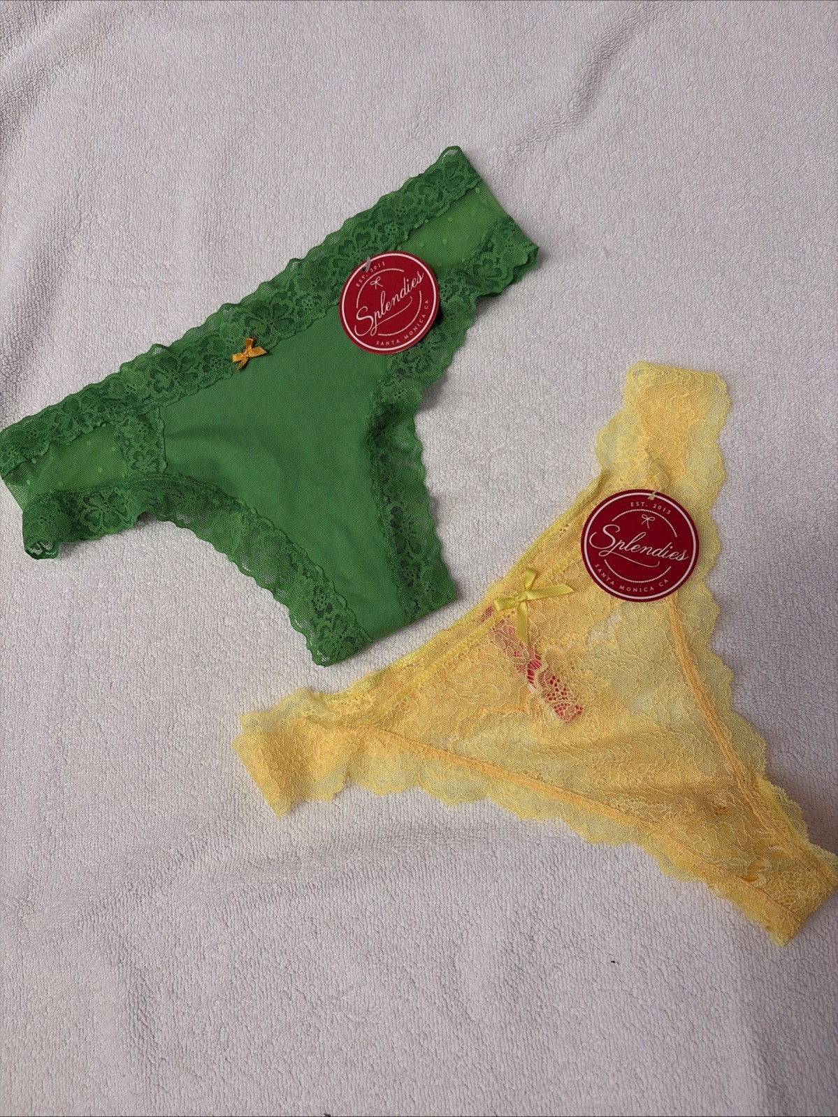 Splendies Women’s Thongs Lot of 2 Size Large yellow and green