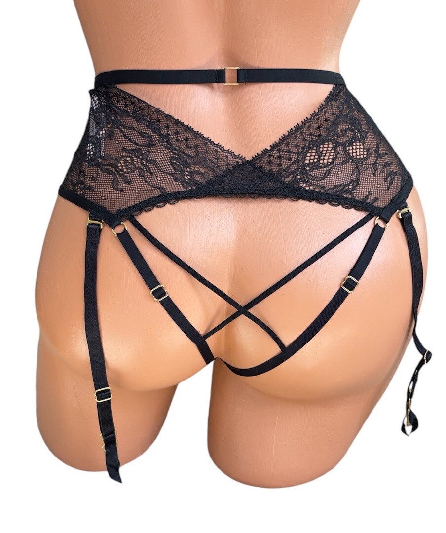 Victoria’s Secret Very Sexy High Waist Cheeky Black Lace Garter Belt Size Small