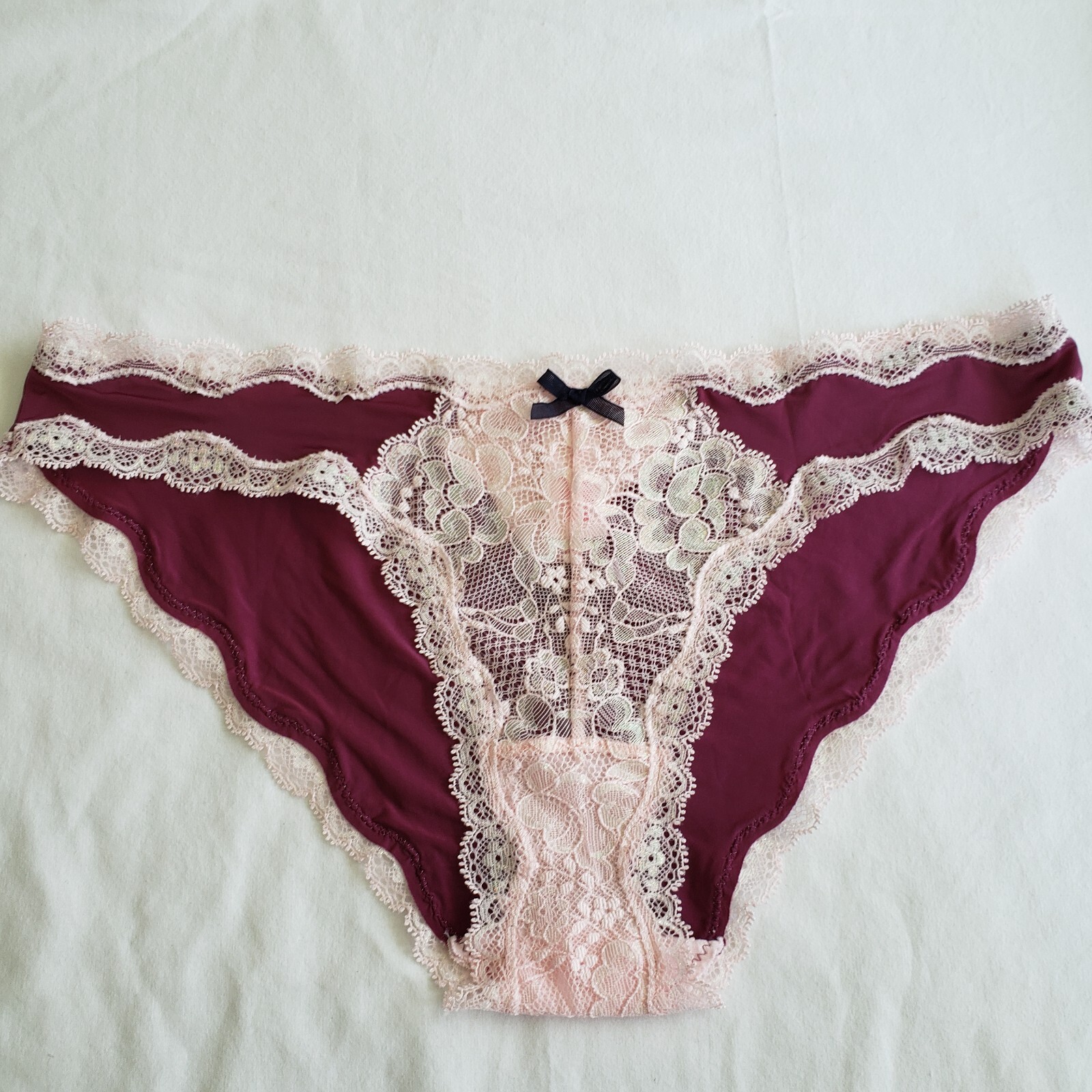 Victoria’s Secret Dream Angels Cheekini Large Raspberry Purple Soft Satin Lace