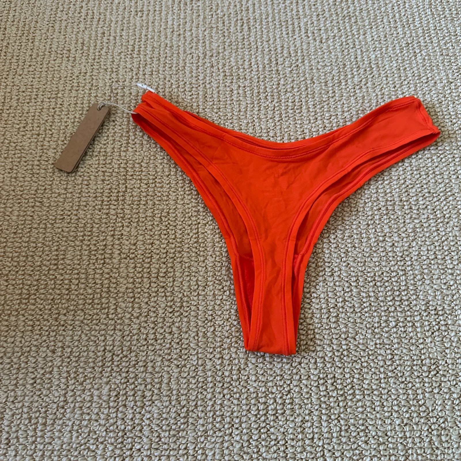 Skims Fire Dipped Thong, Size Medium NWT