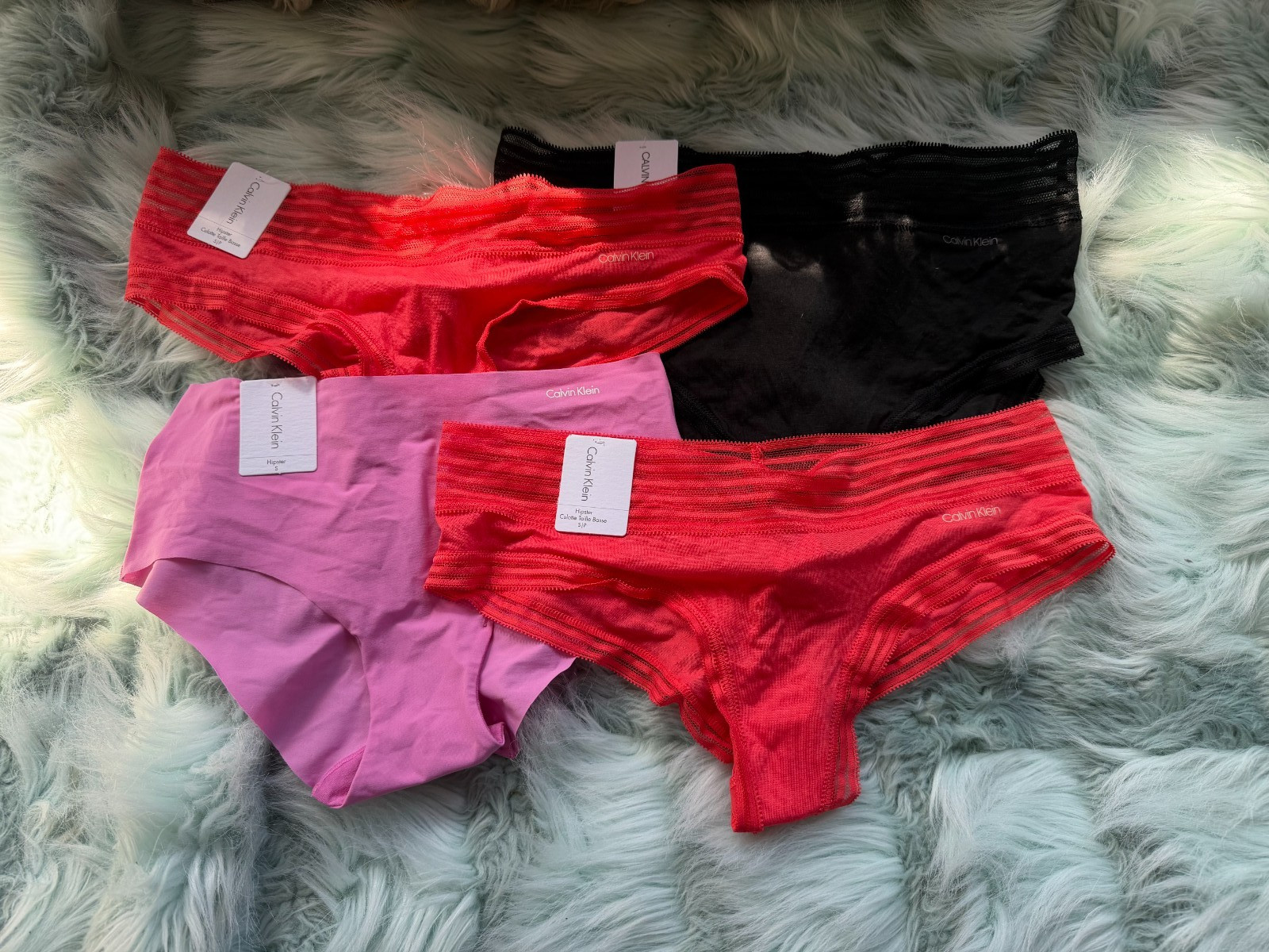 FOUR (4) Calvin Klein Women’s Brief & Hipster Underwear Multicolor Small NWT