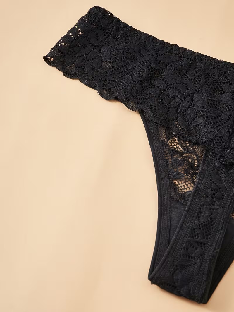 LADIES – TWO SUMMER SOFT IN LACE PANTIES UK 8/10