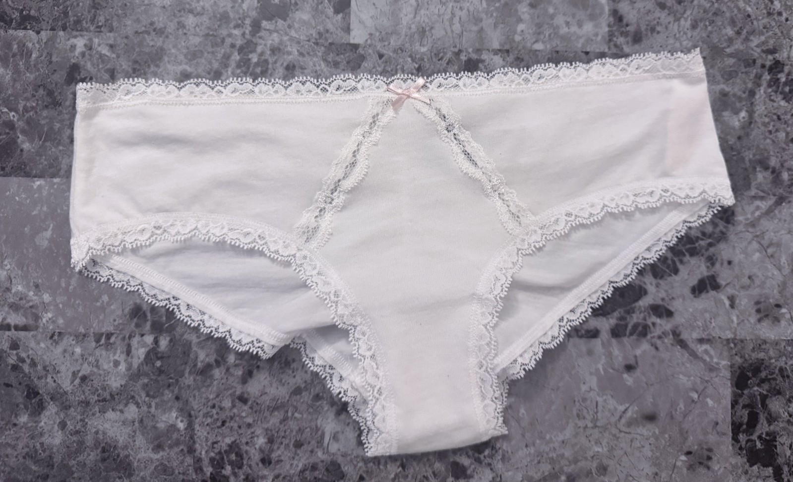 VICTORIA’S SECRET S WHITE LACE MODAL BLEND RUCHED VINTAGE RARE HIPHUGGER PANTIES