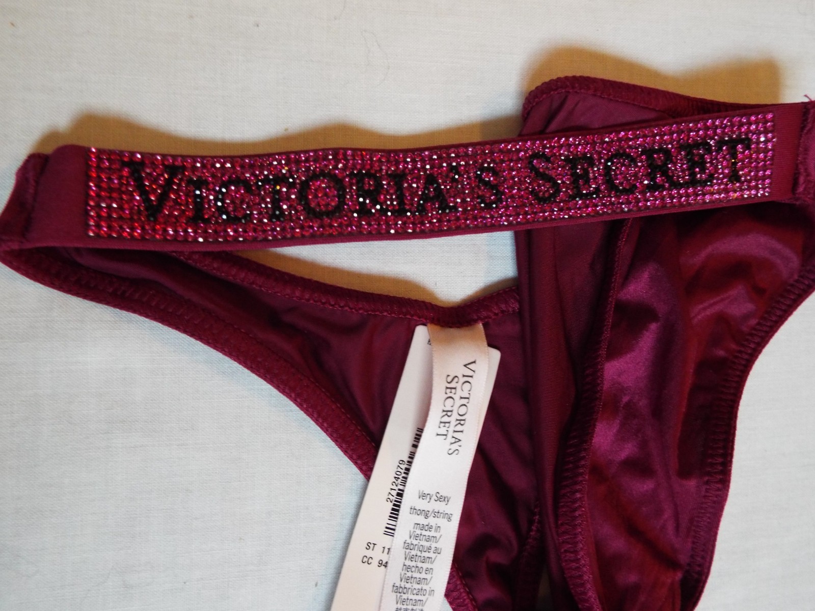 NWT Victoria’s Shine Strap Thong Panty Large Kir Burgundy