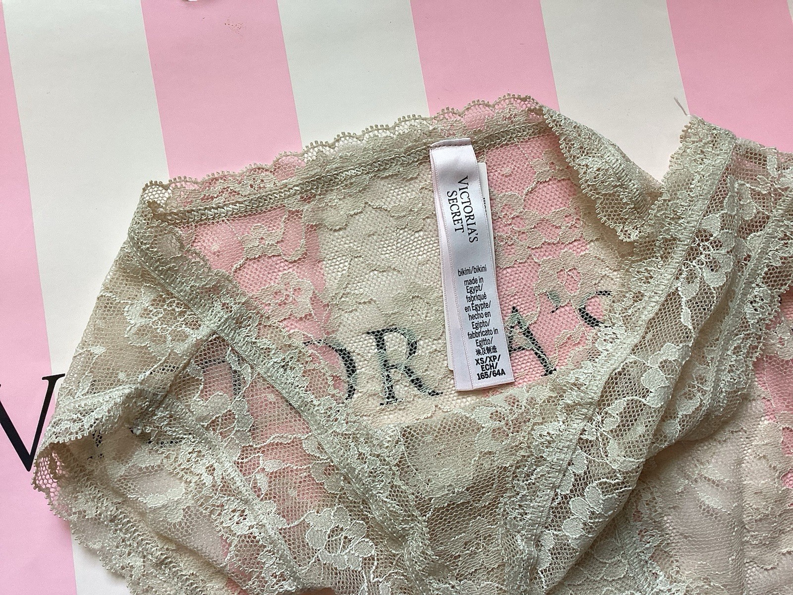 NEW Victoria’s Secret Cream Stretch Floral Lace THE LACIE Bikini Panty XS NWT