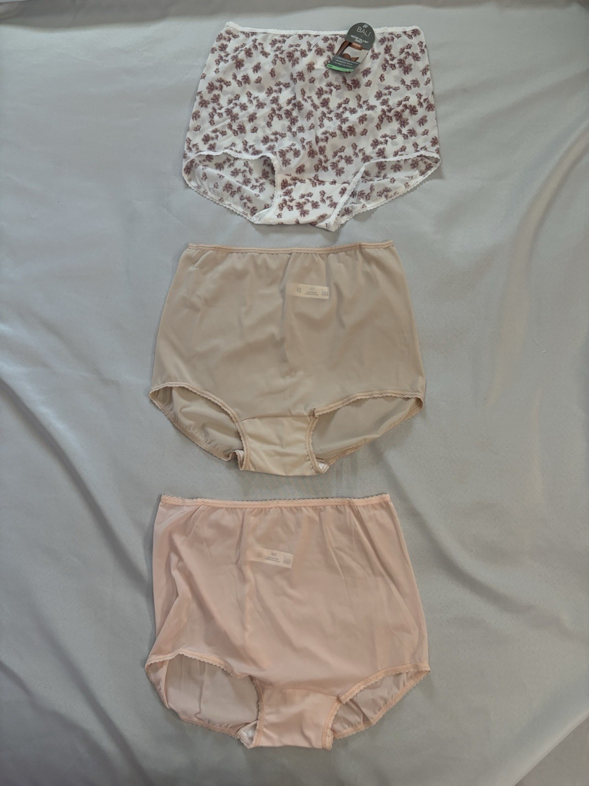 NEW Bali Brief Skimp Skamp Panties 3 Pair Women’s XLARGE 8 Multi-Color DFA633