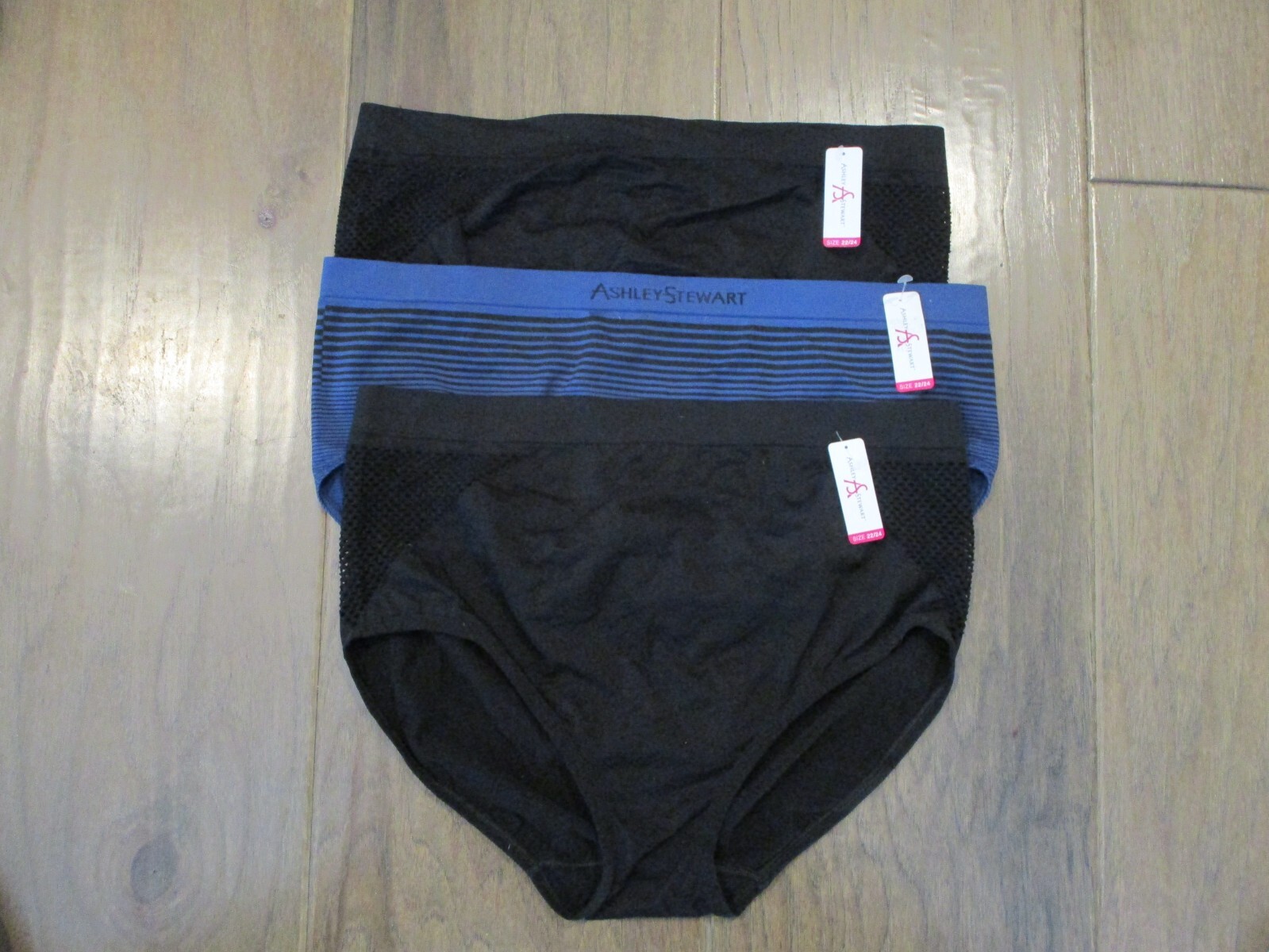 ASHLEY STEWART 3-PACK SEAMLESS BRIEF BLACK/ BLUE PANTIES SIZE 22/24
