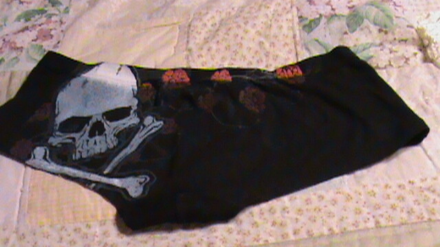 Black Boy Shorts – Biker – Skull & Cross Bones – 1 pair – Size M – 110920 (c)