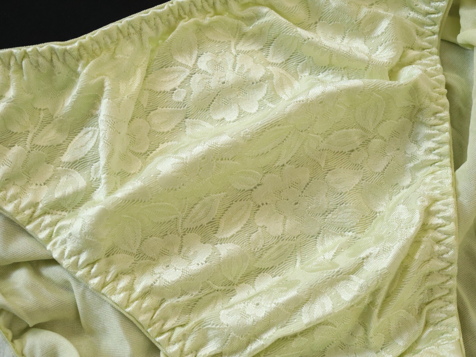 Maidenform VTG 90s Y2K Everyday Romance Satin Lace High Cut Brief Panty MEDIUM