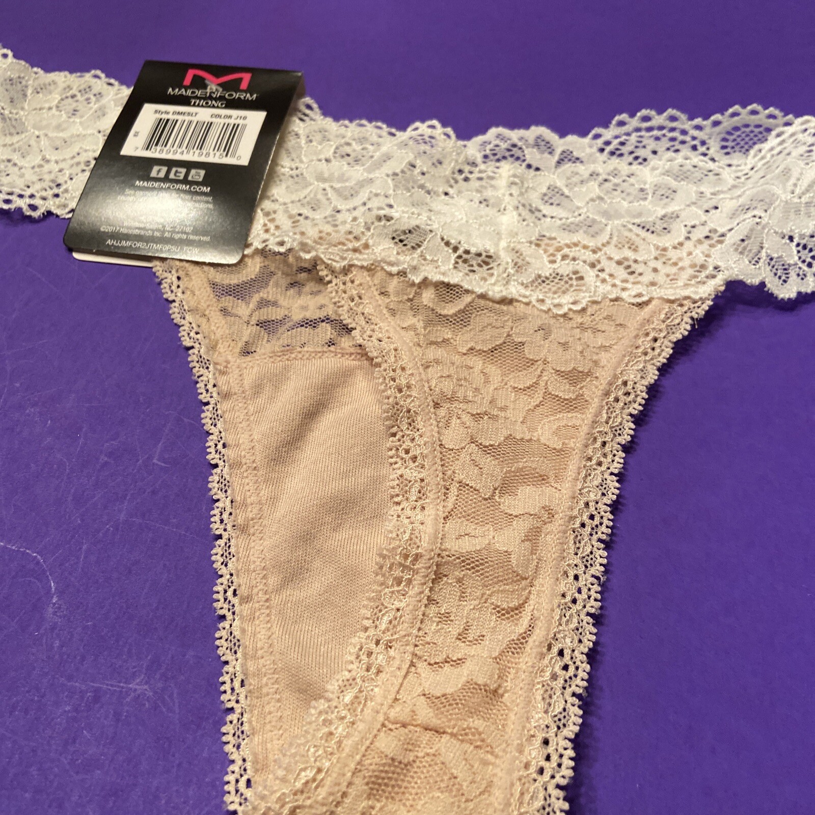 NEW! 2 PAIRS MAIDENFORM NUDE/WHITE LACE THONG PANTIES / Small / Size 5 / $26