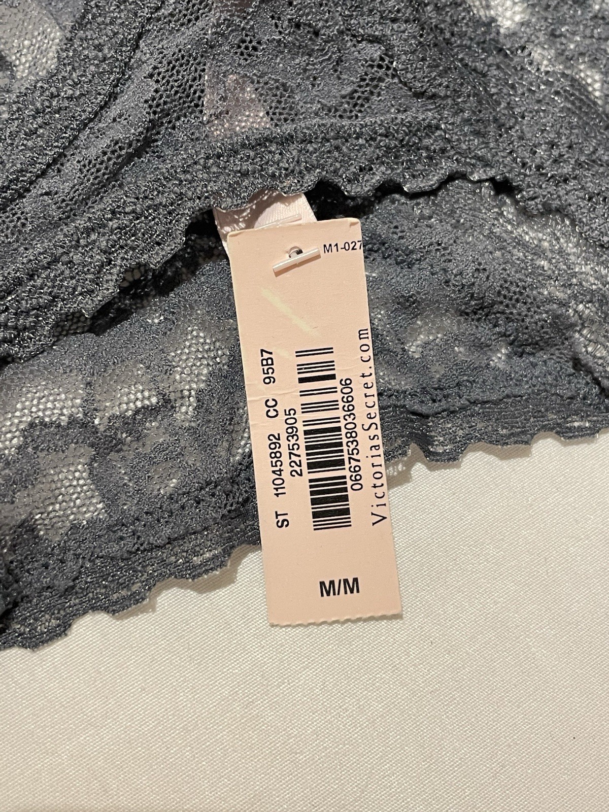 New With Tags Lot of 2 Victoria’s Secret Lace Thongs Black Gray Size Medium