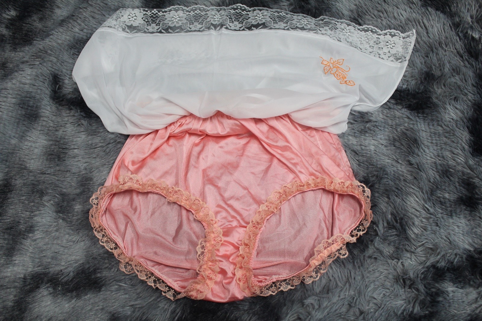 #A97 2XL/ElasticW.24-44″ 2in1 Orange Nylon Full Brief + White Half Slip 15″