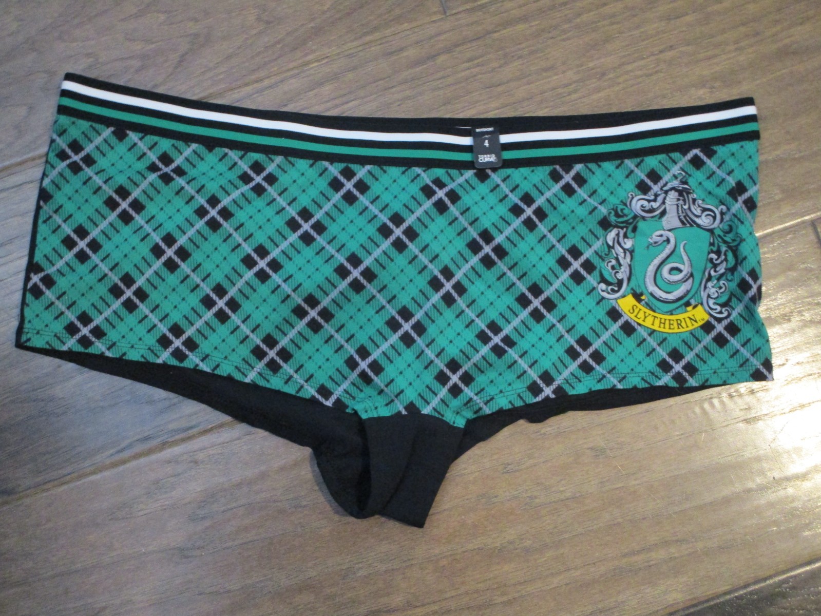 TORRID HARRY POTTER SLYTHERIN GREEN PLAID MID-RISE BOYSHORT PANTIES NEW