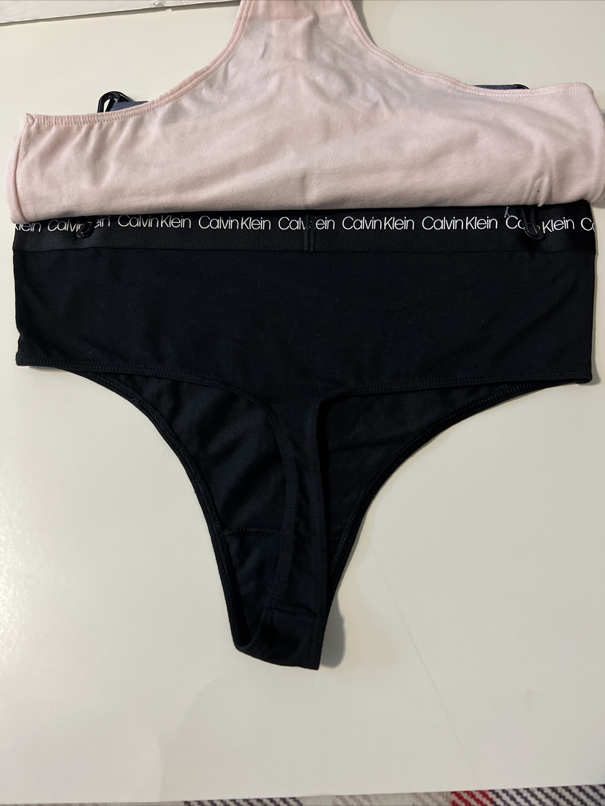 Calvin Klein Womens Small Thong Panties 90% Cotton MID RISE 3-pk Gray Pink Black