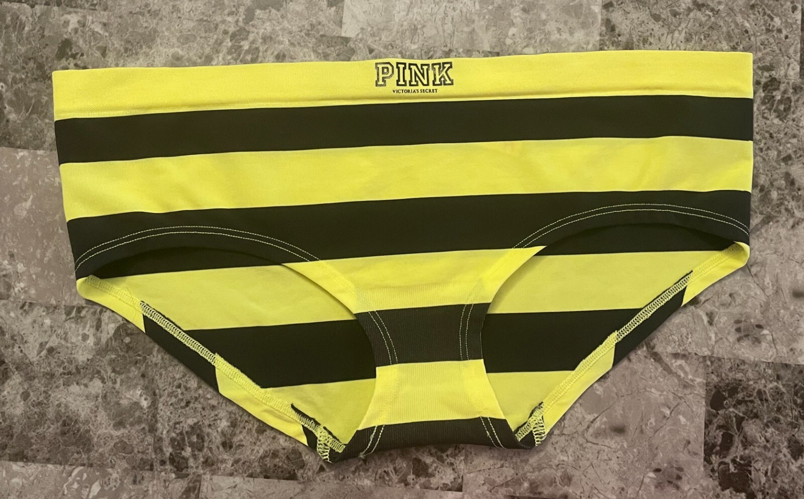 NWT VICTORIA’S SECRET PINK M STRIPE YOGA SEAMLESS VINTAGE RARE HIPSTER PANTIES