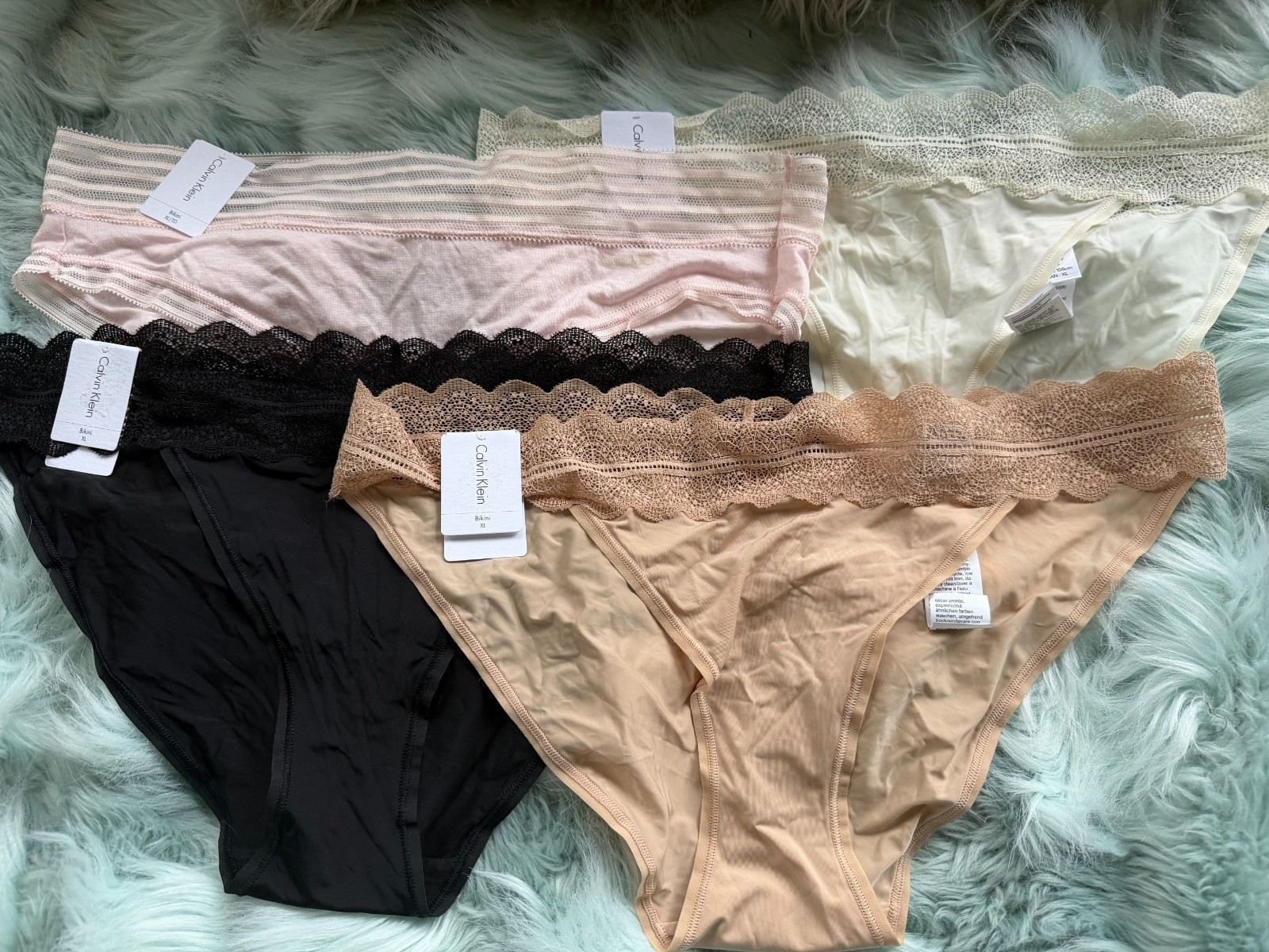 FOUR (4) Calvin Klein Women’s Bikini & Hipster Underwear Multicolor X-Large NWT