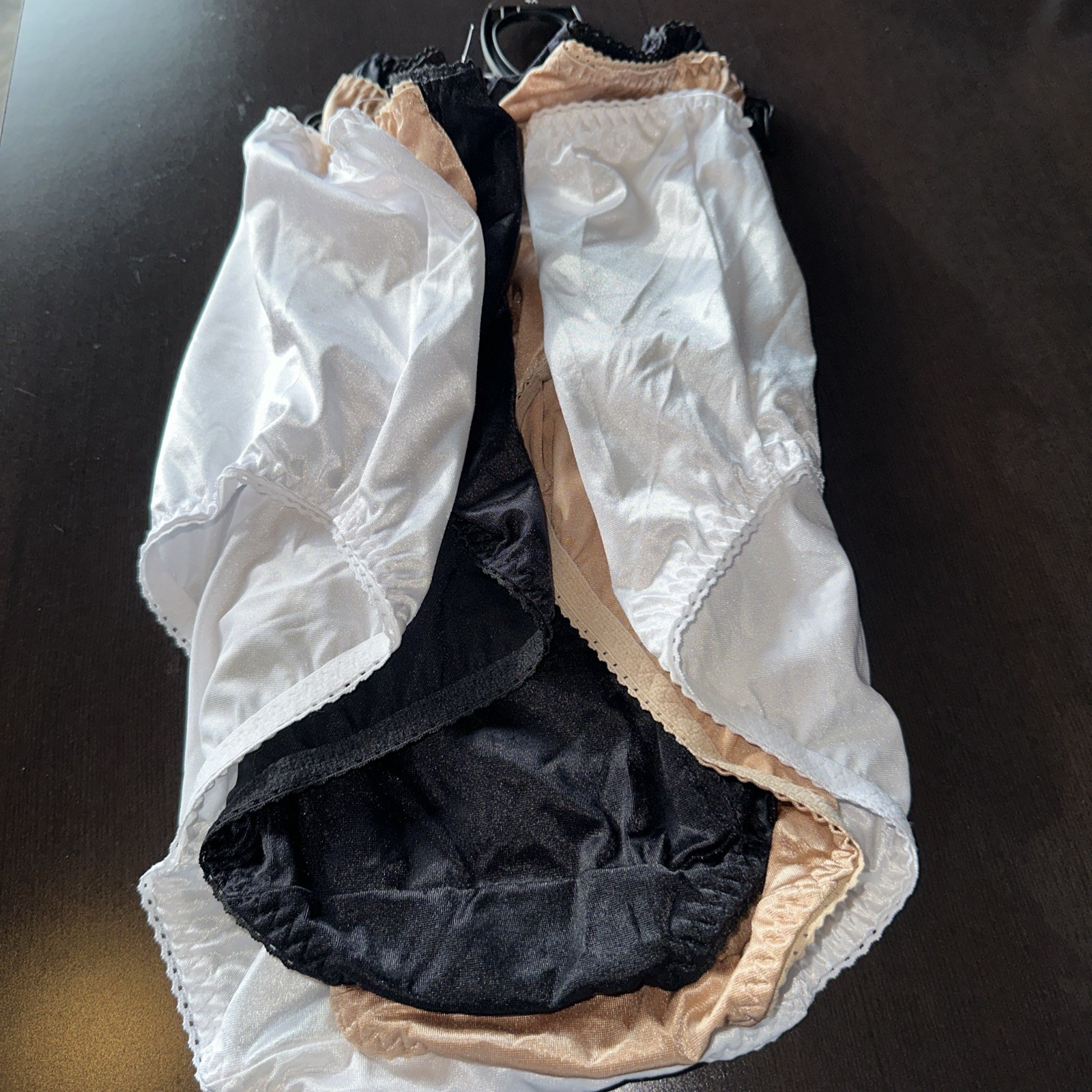 Vanity Fair Radiant Undershapers Brief Underwear 3 Pair Nylon Women 4XL/11