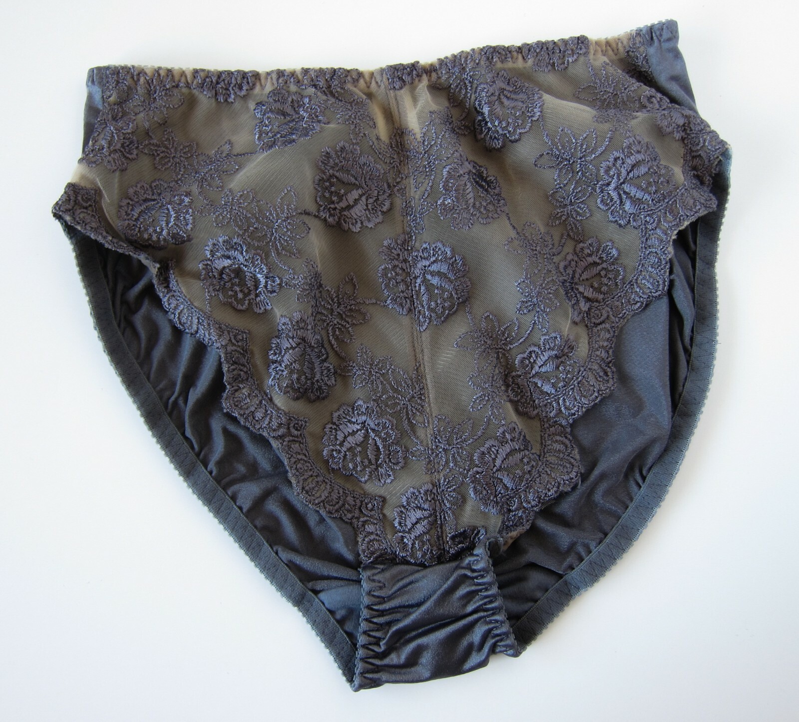 NEW Victoria’s Secret VINTAGE 90s Lace & Silky Satin-y Brief Panties MEDIUM