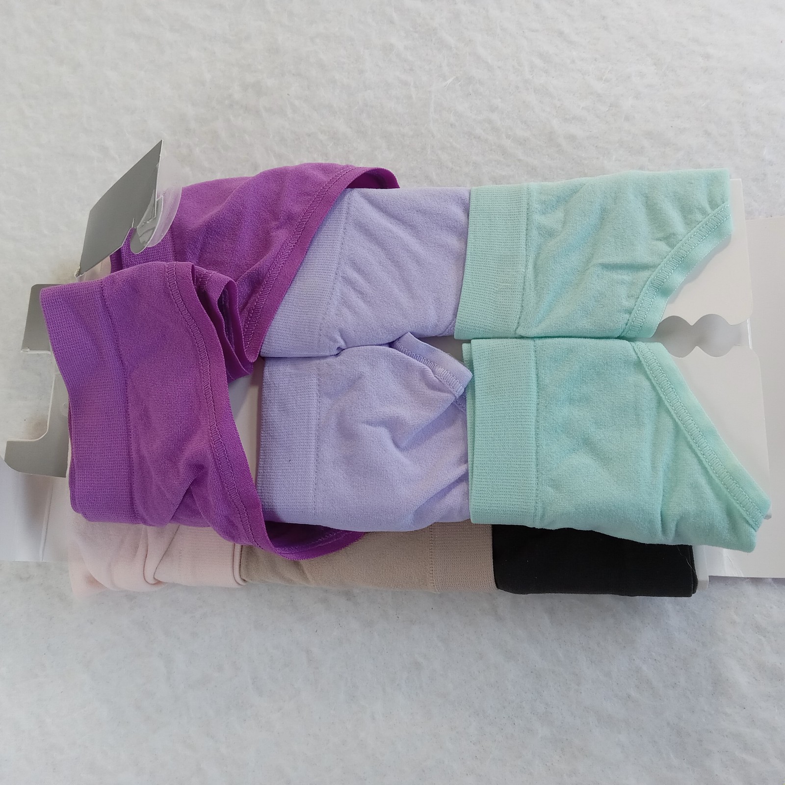 Hanes Women’s Comfort Flex Fit Seamless Thongs 6-Pack Size L Large Assorted