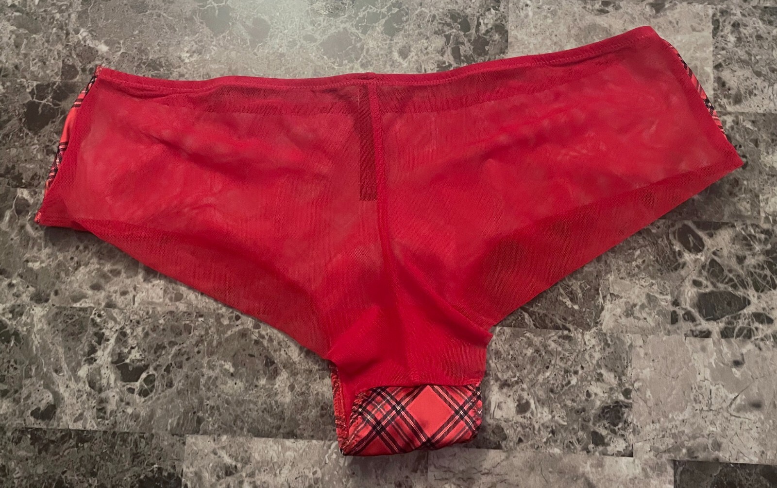 NWOT VICTORIA’S SECRET XL SMOOTH RED BLACK PINK PLAID MESH BACK CHEEKY PANTIES