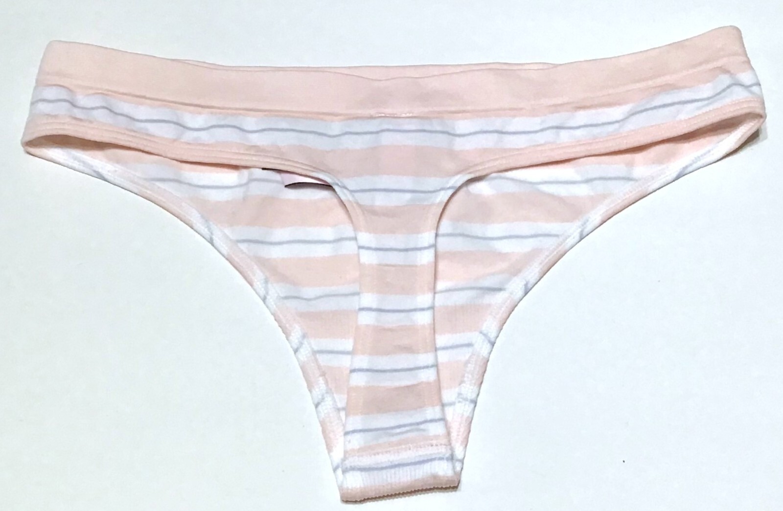 medium – NWT Victoria’s Secret ribbed nylon thong panty logo $12.50 tag (c406)