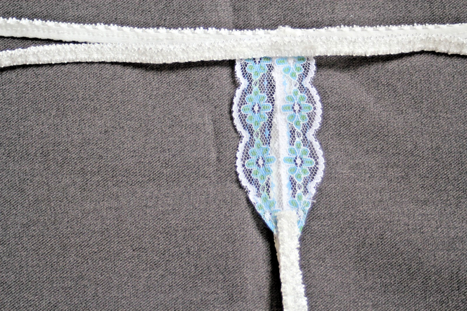 Sexy Women Exotic Lingerie G-String Tear Micro Drop Thongs Lace