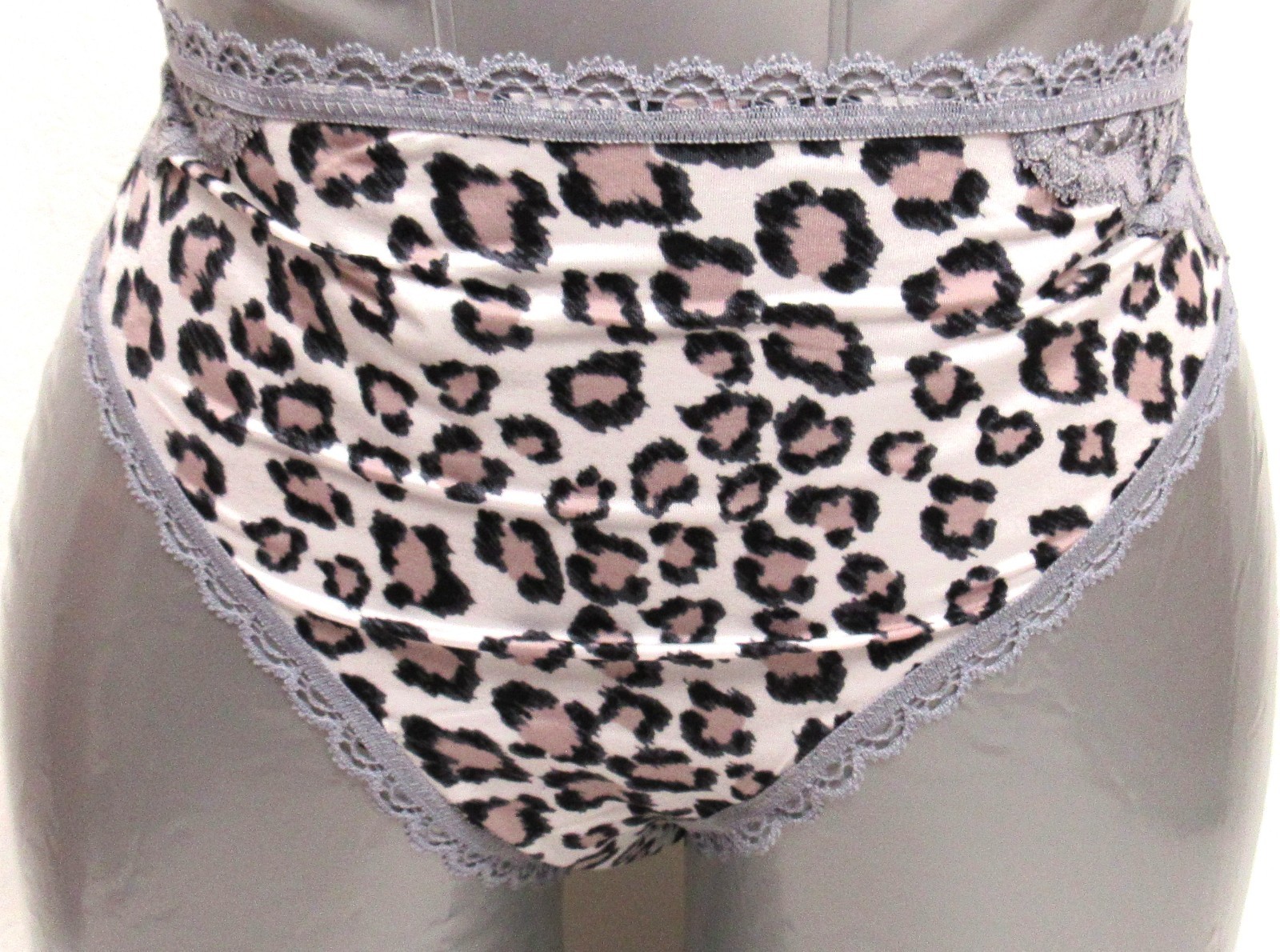 Victoria’s Secret Bikini Panties Body Underwear Animal Print Lace Size XL