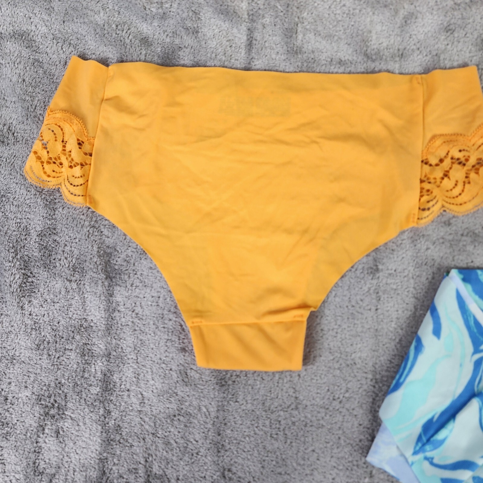 3 Womens Laser Cut Cheeky Underwear Lace Auden Mixed Lot of 3 Size S (4-6)
