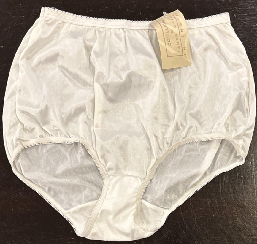 Vintage COTILLION LAURA GAYLE SATIN BRIEF SILKY Granny PANTY Size 6 NEW White