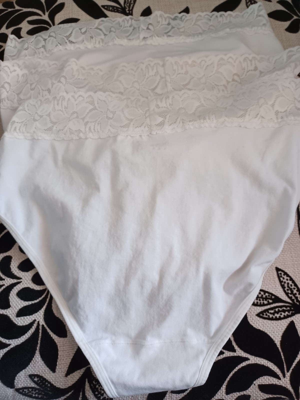 Women’s Three Brand New Size XL White Lace Waist Top Cotton Spandex Underwear