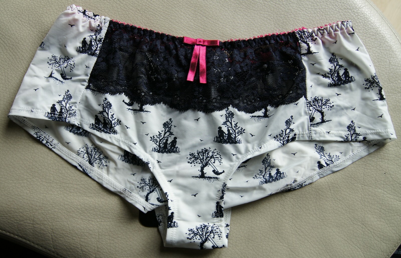 Hot Milk White/Black “Confidence Is Radiance” Toile de Jouy And Lace Shorts