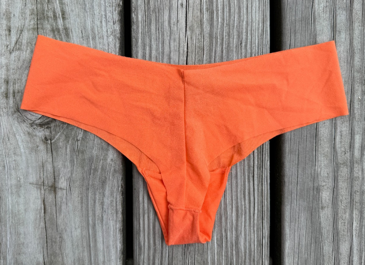 NWT Victoria’s Secret PINK orange candy logo no-show thong panties size M