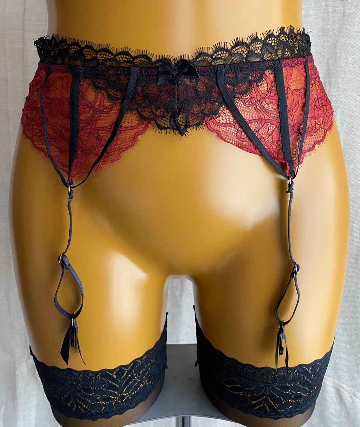 Ann Summers LOVE PASSION Panties & Suspender Set, Black/Red Floral Lace UK16 New