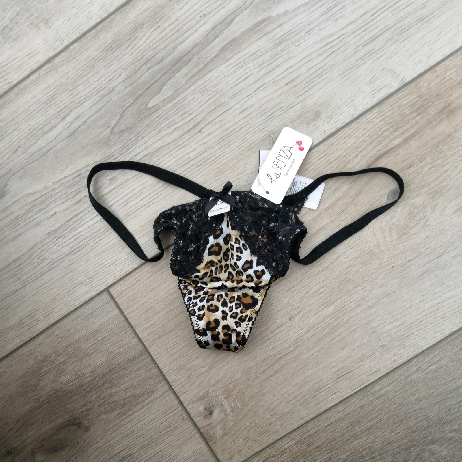 BNWT Vintage La Senza Lace Trim Leopard Print Thong Size 10-12